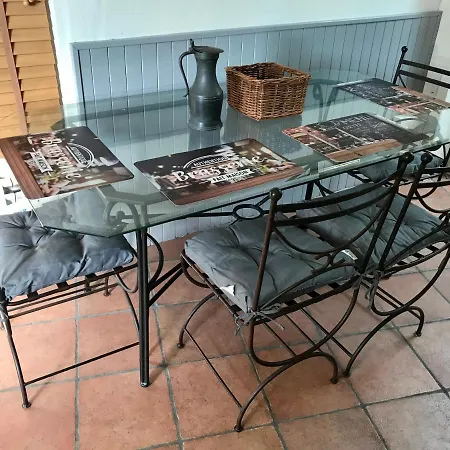 Holiday home Chez Diego Maison Independante Au Coeur De La Rochelle